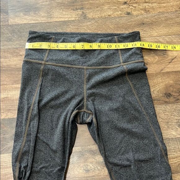 Athleta Gray Athletic Leggings - Picture 4 of 7